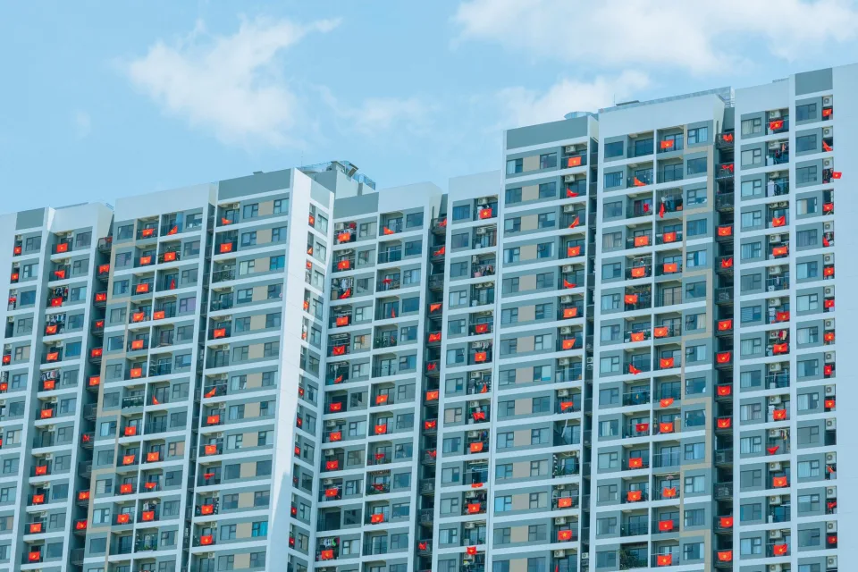 Mặt tiền nhà nhìn từ đường